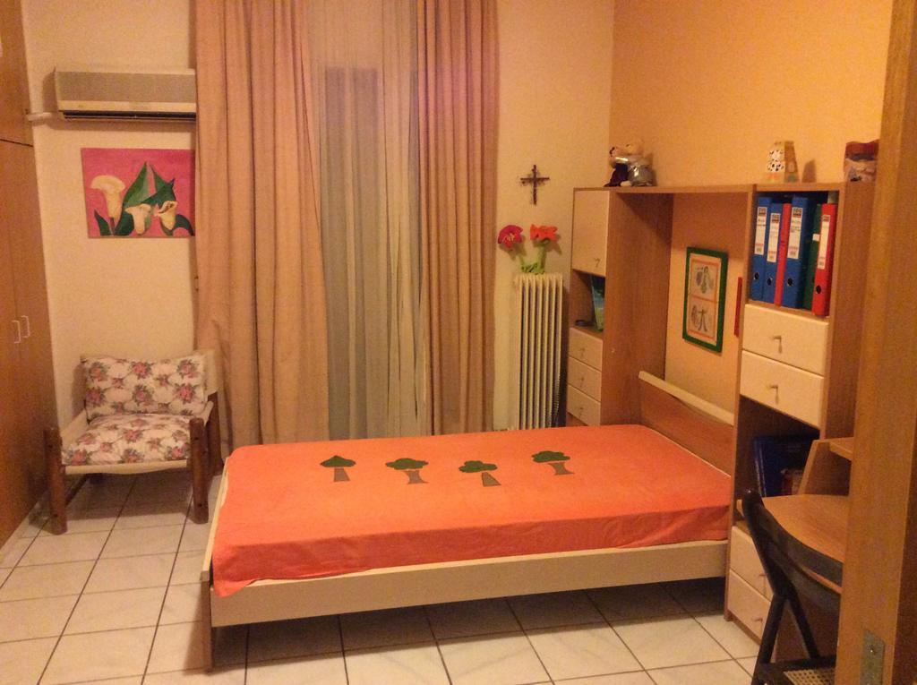 Filyra Homestay Atene Esterno foto
